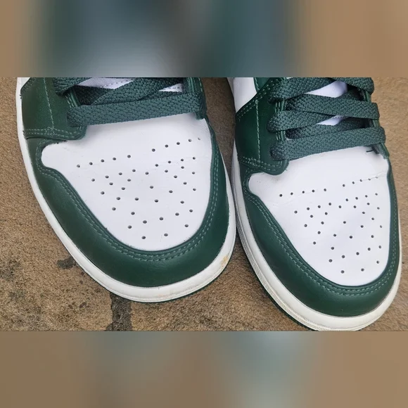 Nike Air Jordan High-Tops in Green, White, and Yellow - Picture 3 of 4